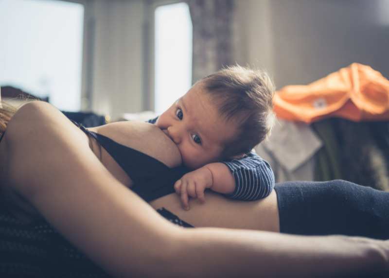 5 tips. to stop twiddling while breasttfeeding